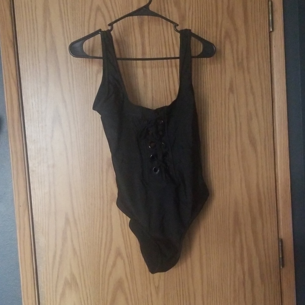 Bathing suit